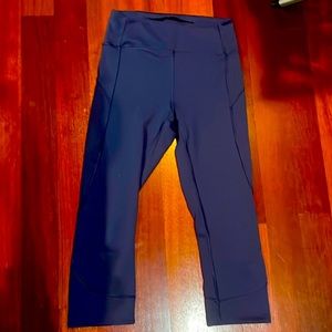 lululemon In Movement Crop 19”